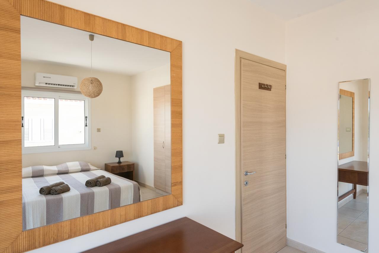Villa Valmare Ayia Napa Bagian luar foto
