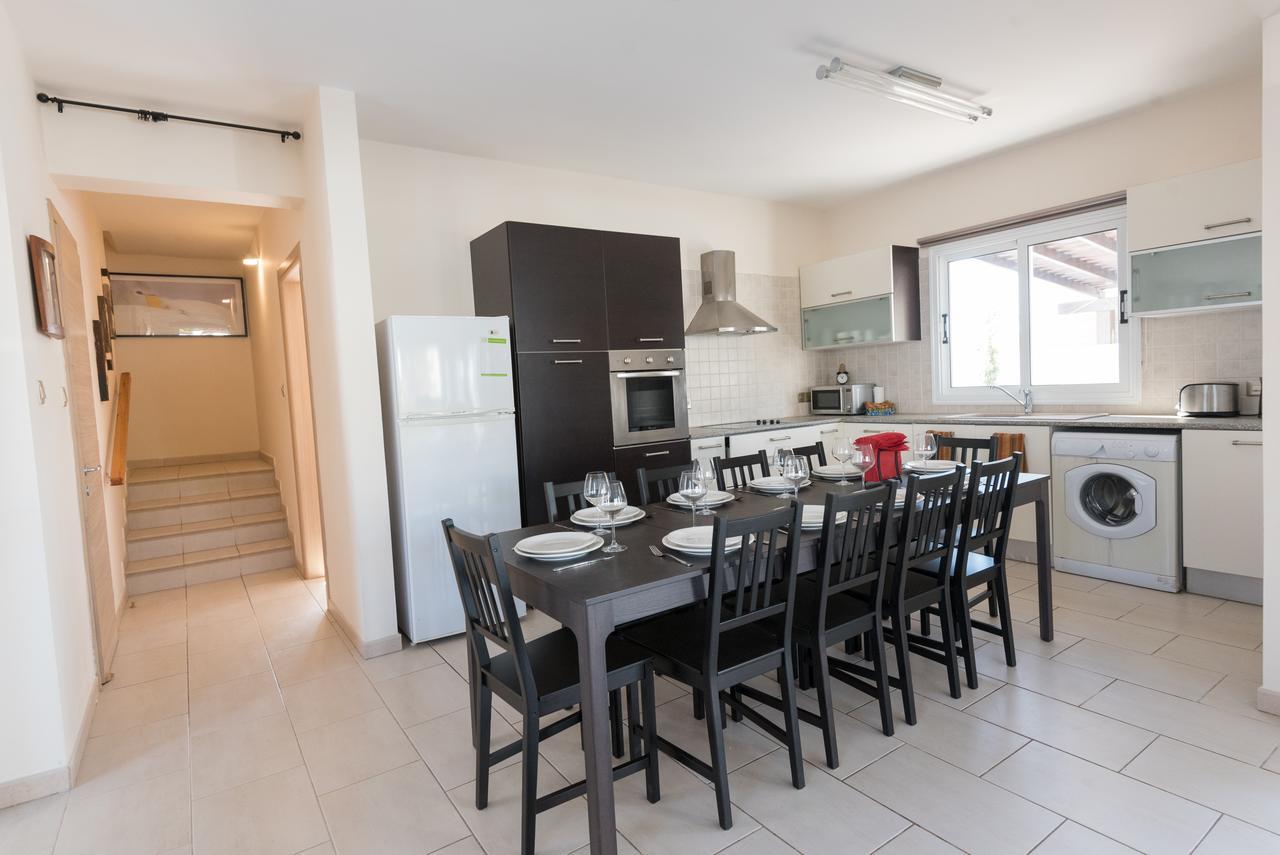 Villa Valmare Ayia Napa Bagian luar foto