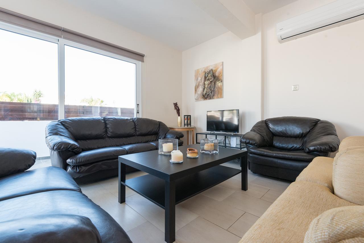 Villa Valmare Ayia Napa Bagian luar foto