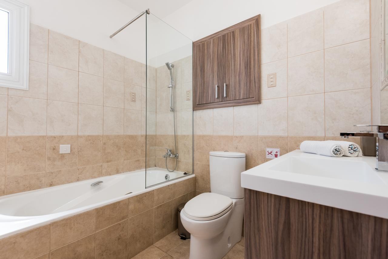 Villa Valmare Ayia Napa Bagian luar foto