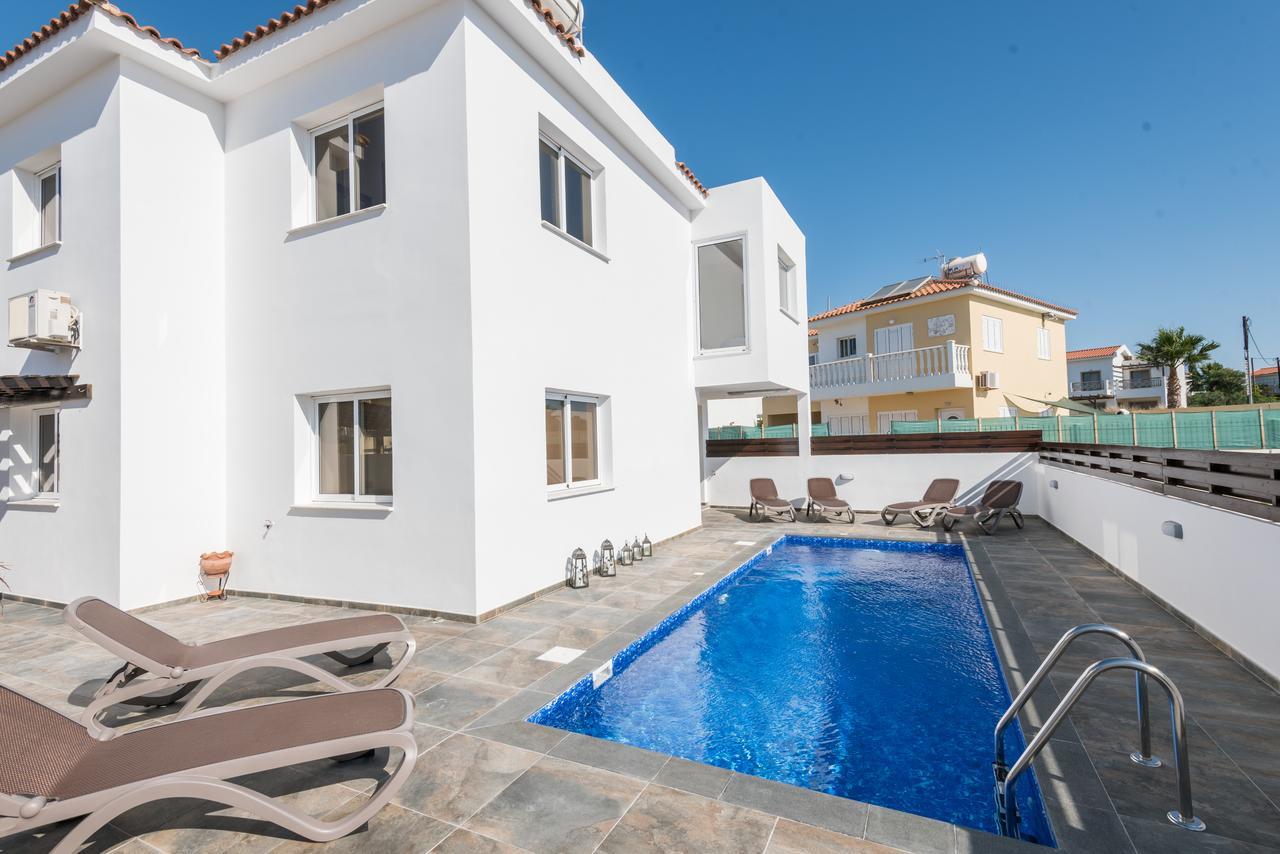 Villa Valmare Ayia Napa Bagian luar foto